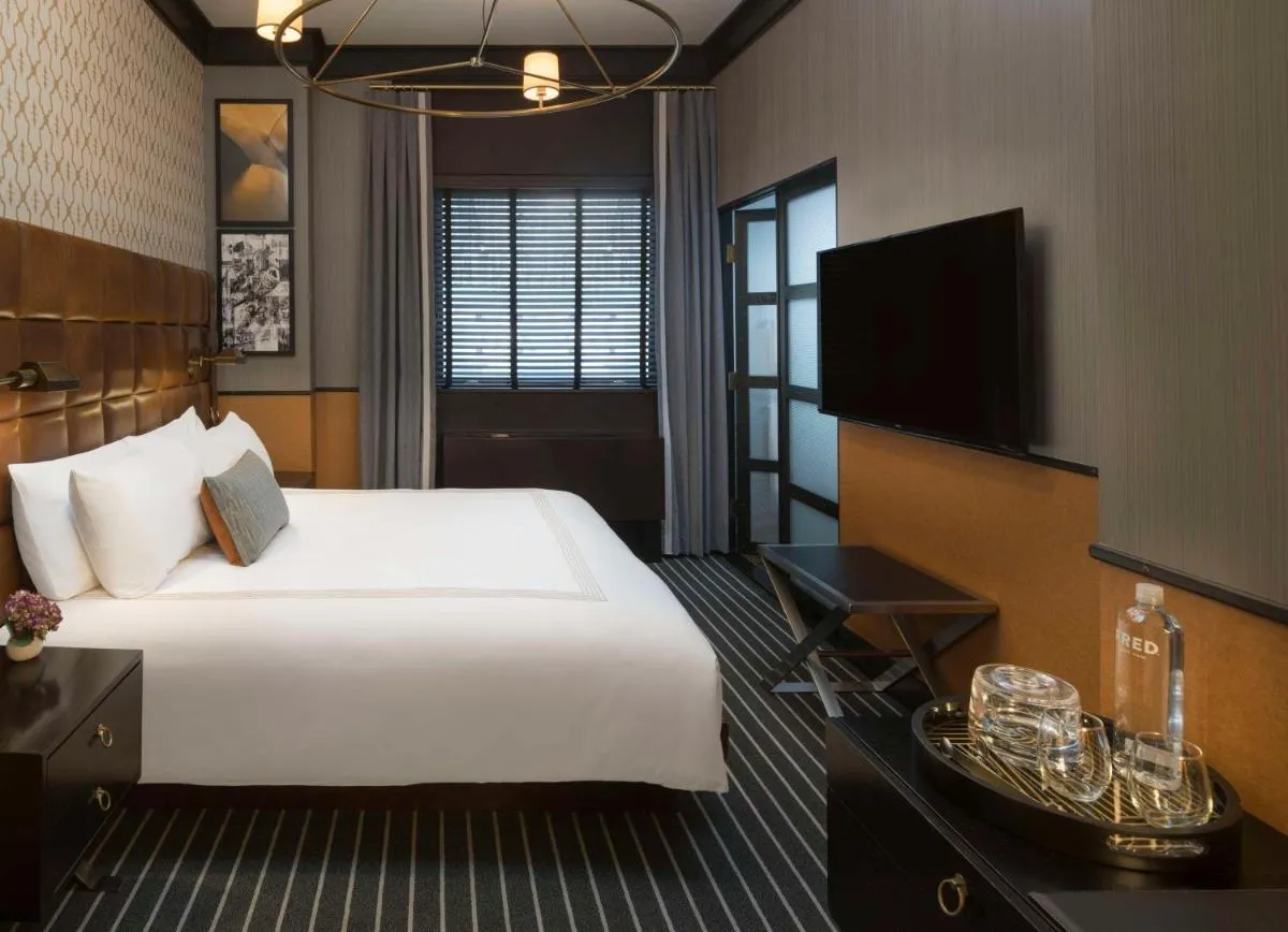 Gild Hall, A Thompson Hotel, by Hyatt — 3