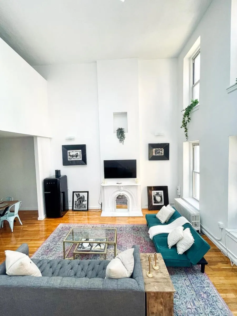 Gorgeous Extra Spacious Duplex Penthouse — 5