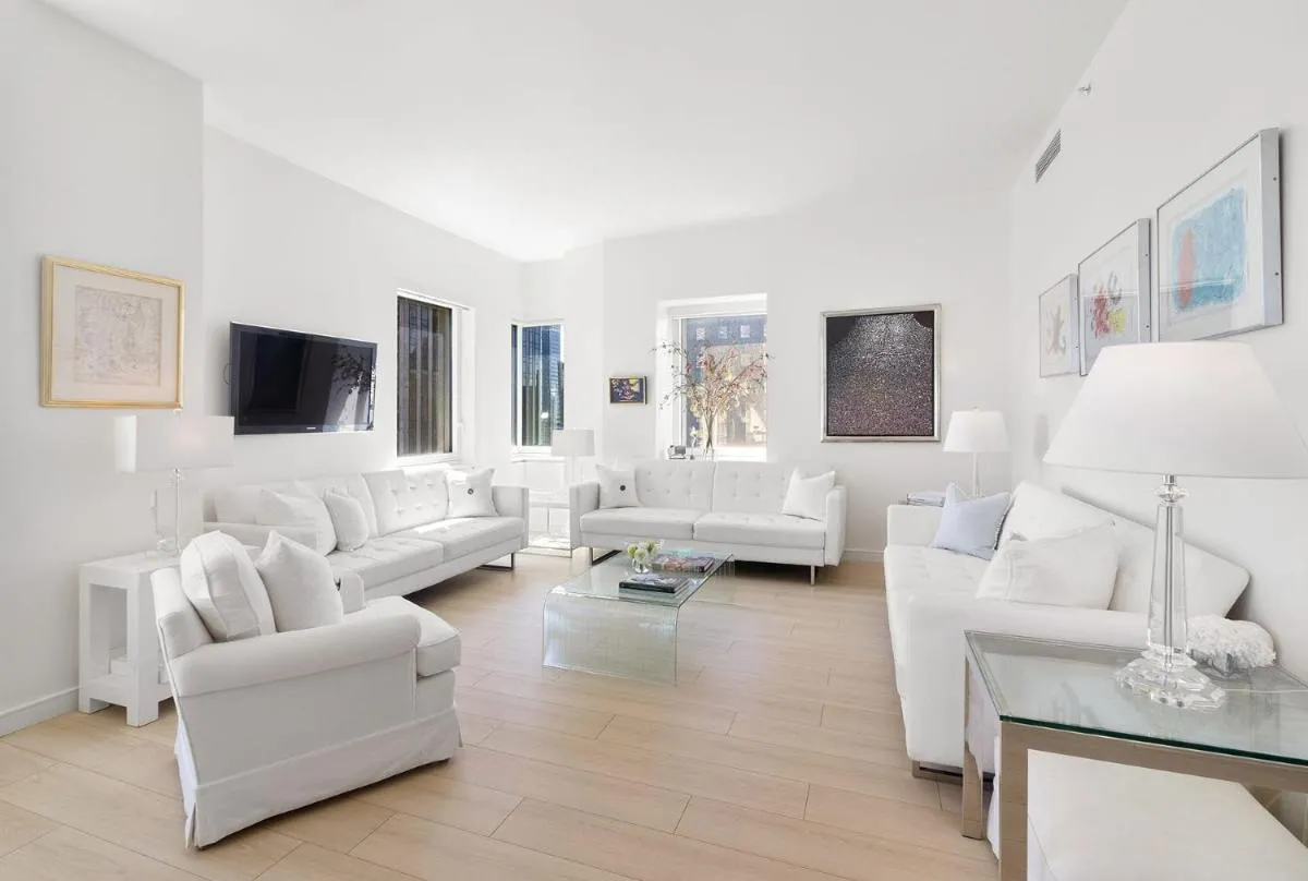 Exclusive Apartment Midtown Manhattan NYC Luxury Penthouse Sleeps 8 — 4