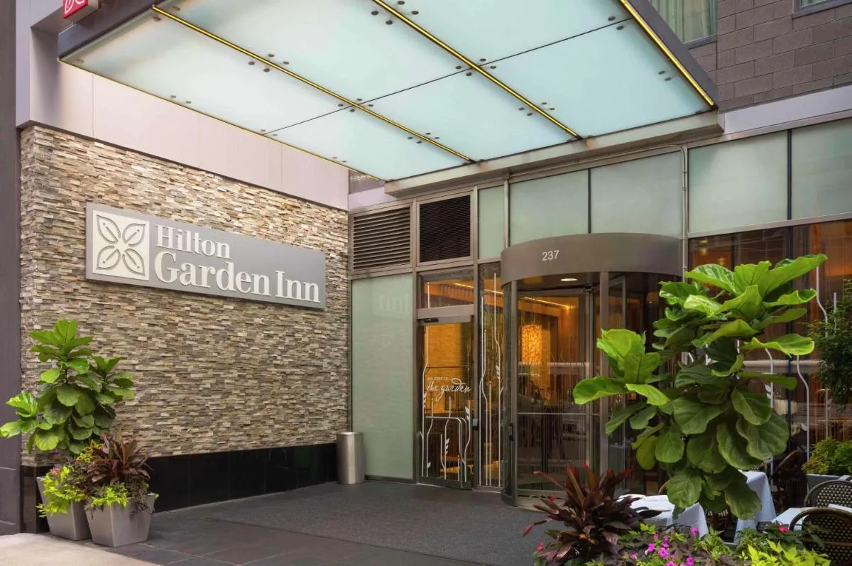 Hilton Garden Inn New York Central Park South-Midtown West — 3
