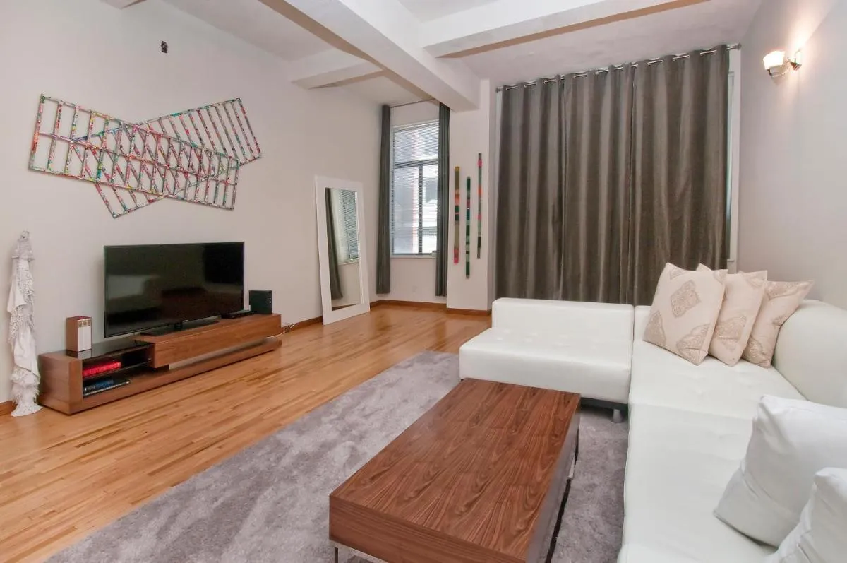 Luxury Apartments Next to Times Square — 2