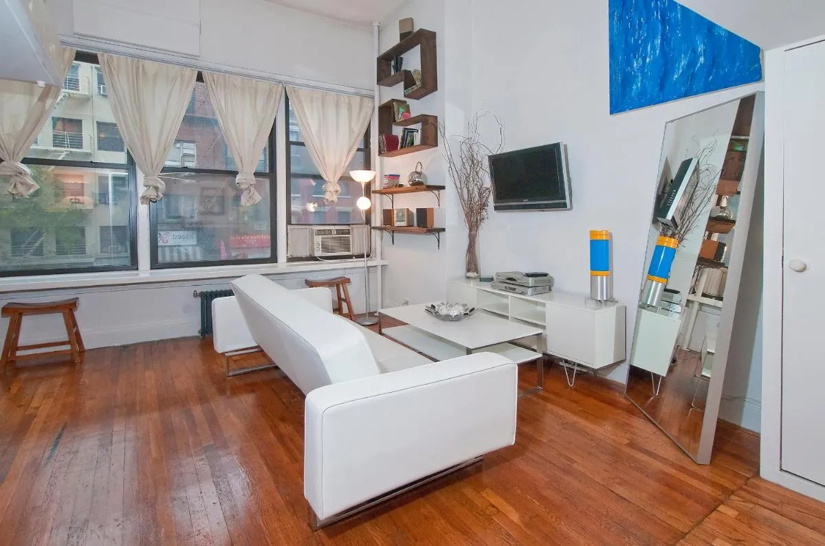 Mid Town East Street Apartments Next to Times Square — 3