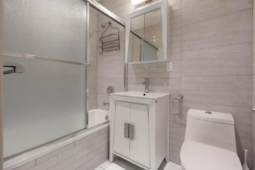 Park South Central 3 Bedroom with Private Terrace — 2