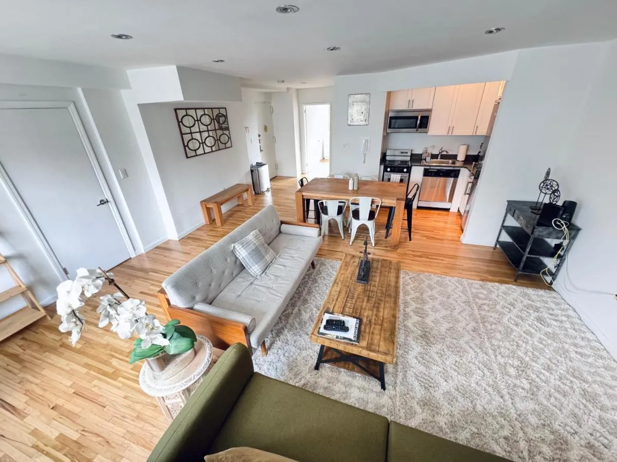 Stylish Duplex Penthouse with large Outdoor Space — 5