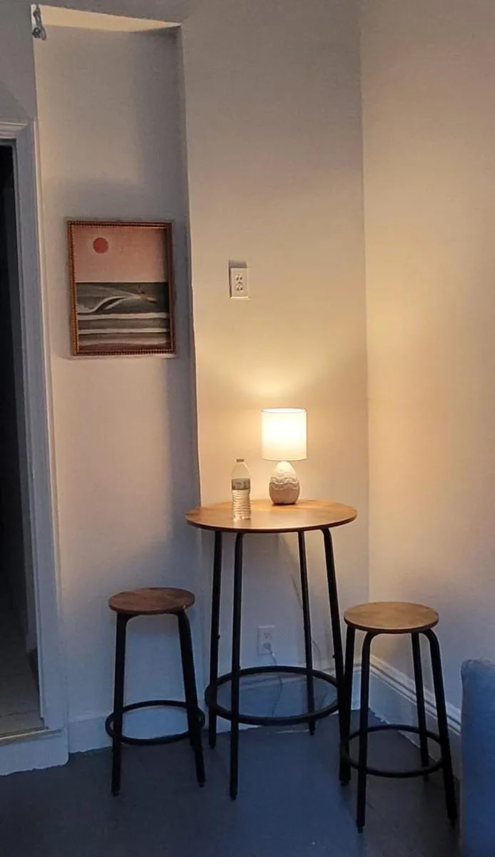 Superlative Midtown Manhattan Apartment — 5