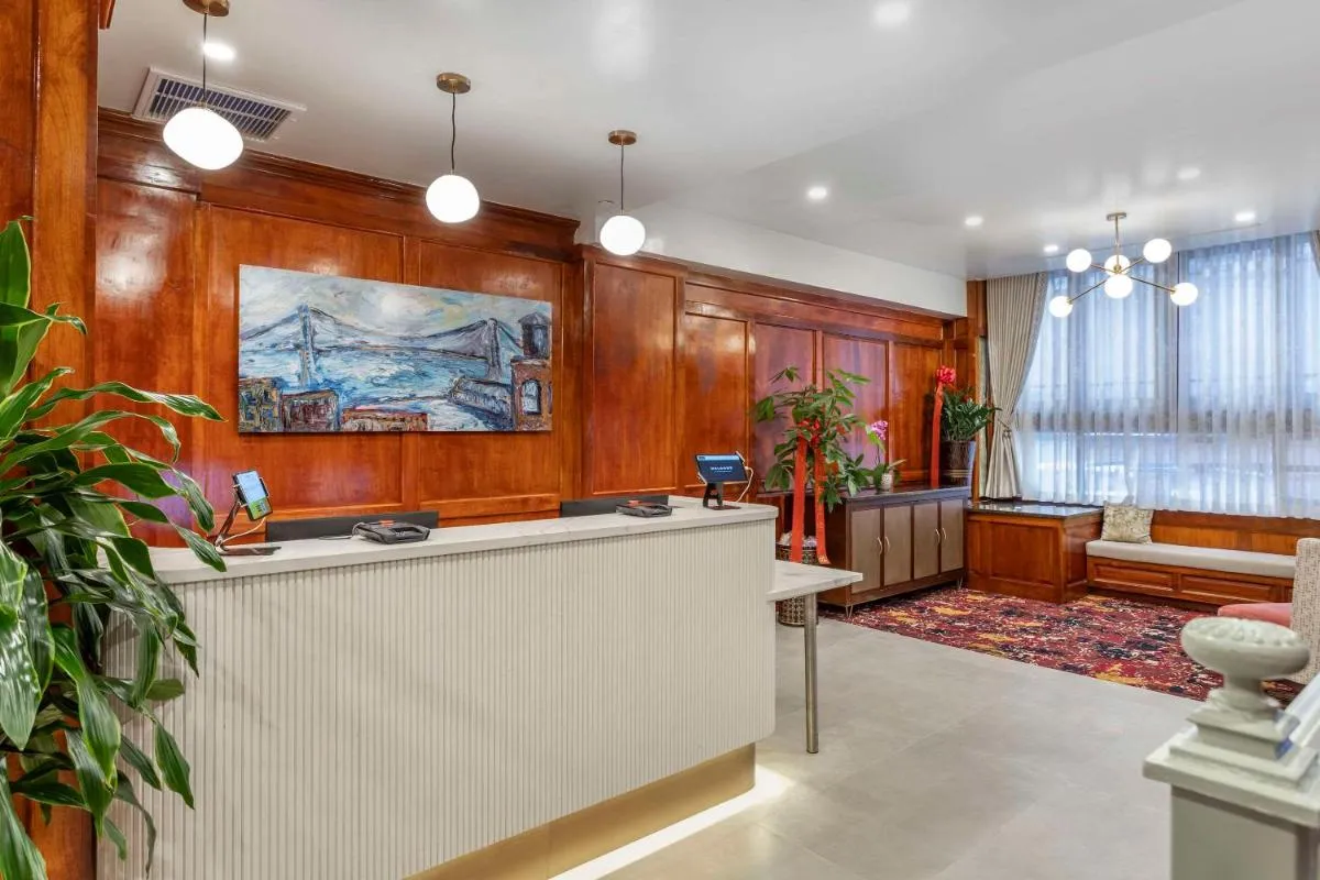 The Mayfair Hotel Times Square, an Ascend Collection — 5