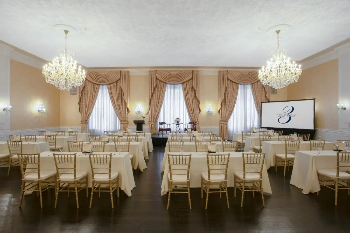 3 West Club — 5