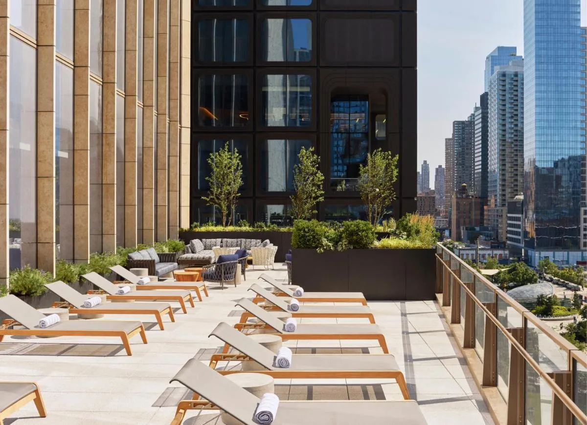Equinox Hotel New York — 7