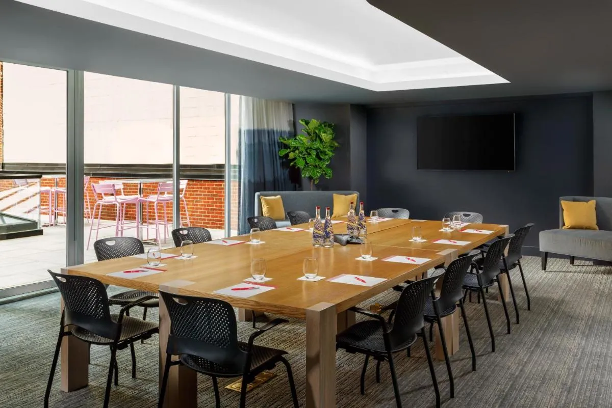 Hotel Indigo Lower East Side New York by IHG — 7