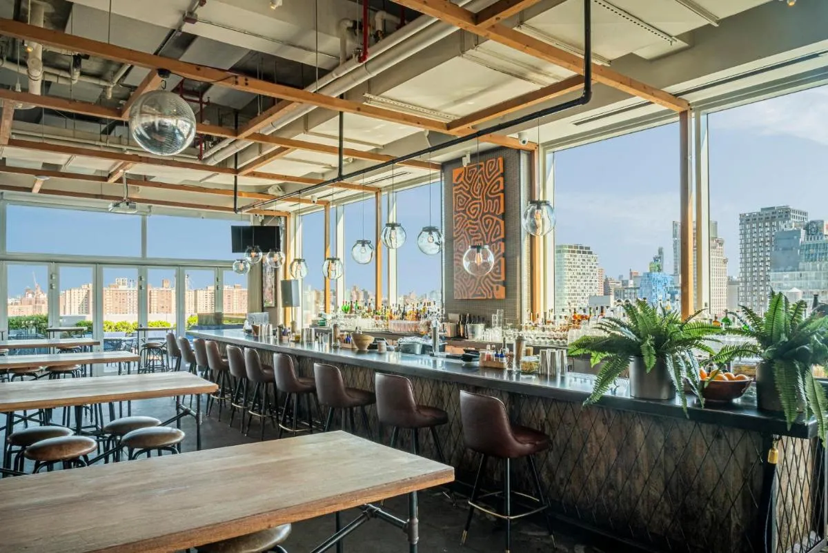 Hotel Indigo Lower East Side New York by IHG — 4