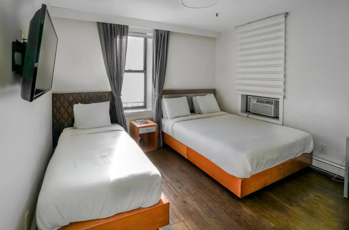 Midtown West Hotel — 2